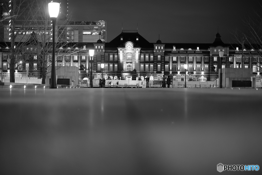 東京駅　裏