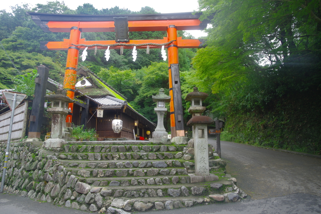 朱い大鳥居・愛宕山