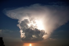 Cumulonimbus incus（かなとこ雲）