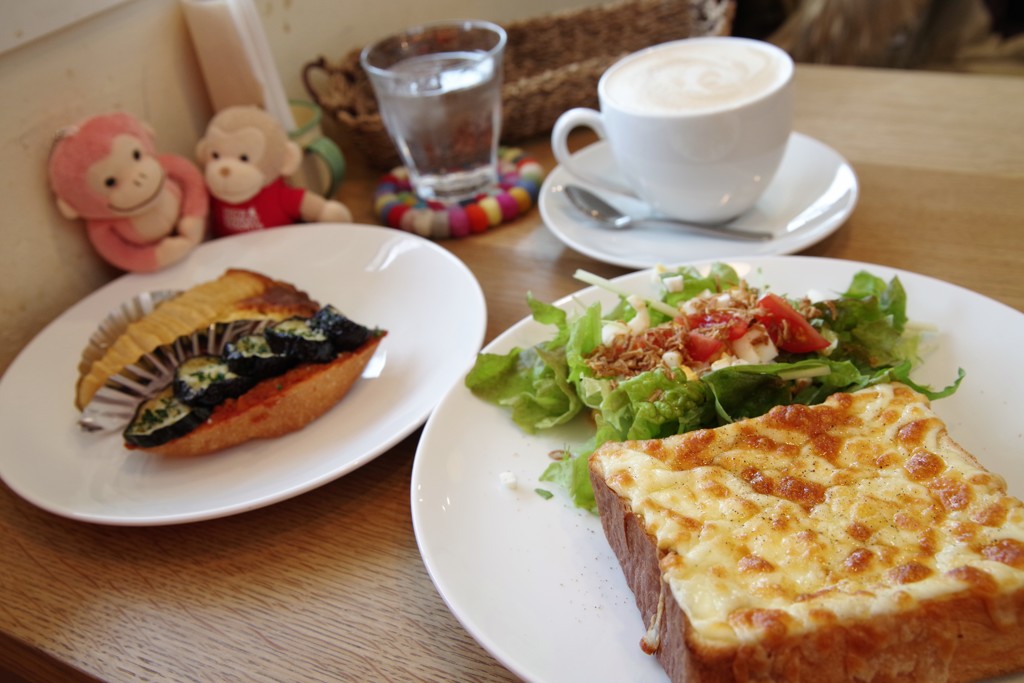 仲良く一緒に食べようね♪。.:＊・゜