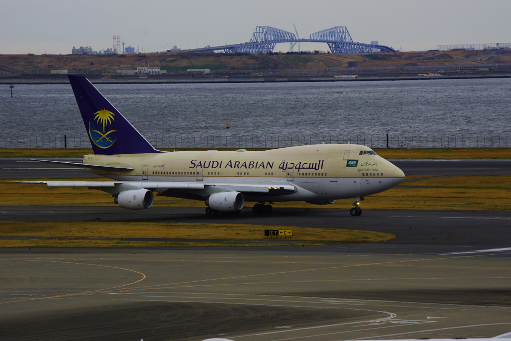 掃除機。。。ではなくサウジ機(≧∇≦*)