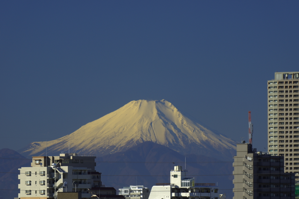 碧空に浮かぶ