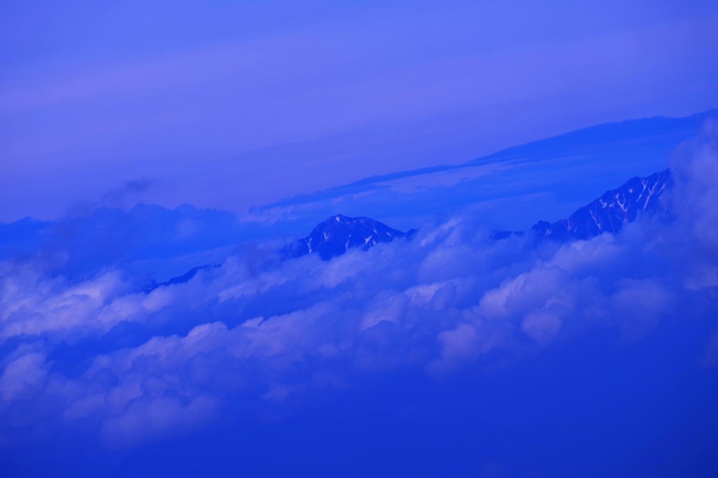雲海の隙間から～♬