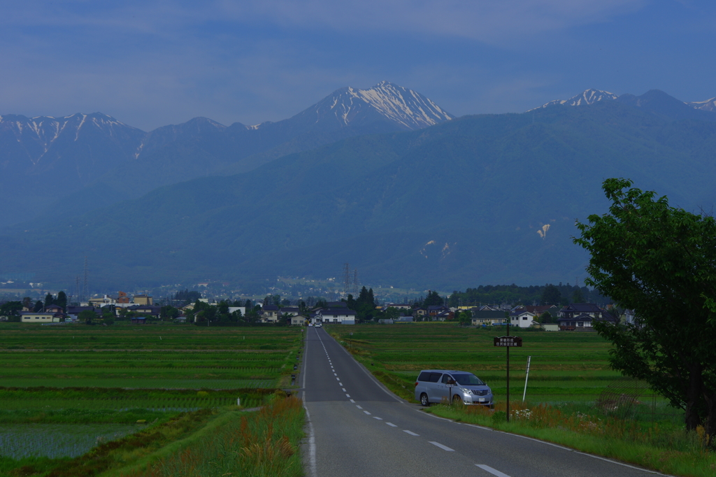 初夏の安曇野・おひさまロードをひとりじめ