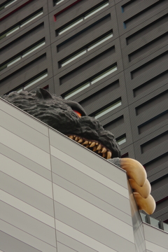 (￣∇￣)フフフ・・・新宿の街は姫には渡さぬ・・・