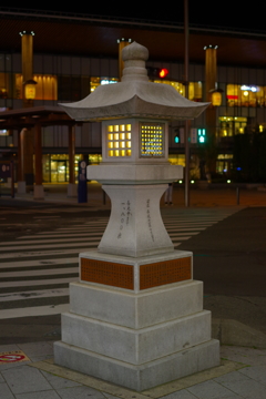 長野・石灯籠のある街。