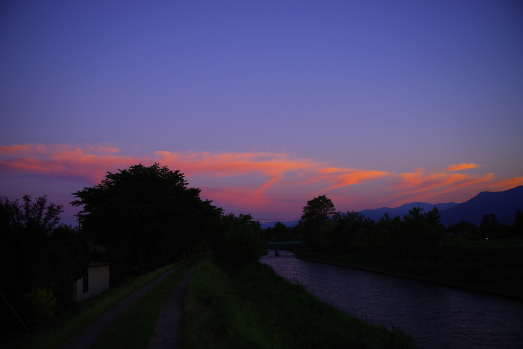 恋は夕暮れ♬