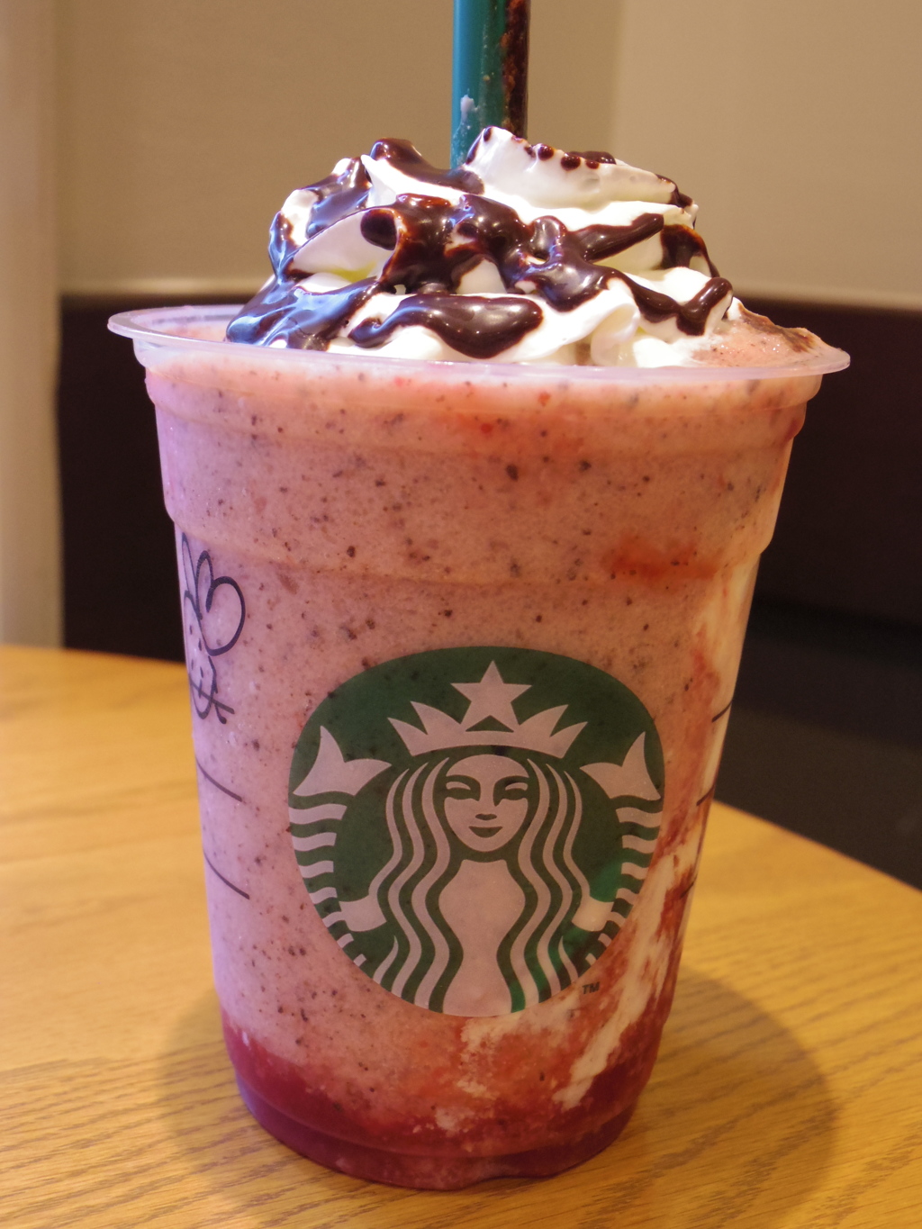♥strawberry delight frappuccino♥