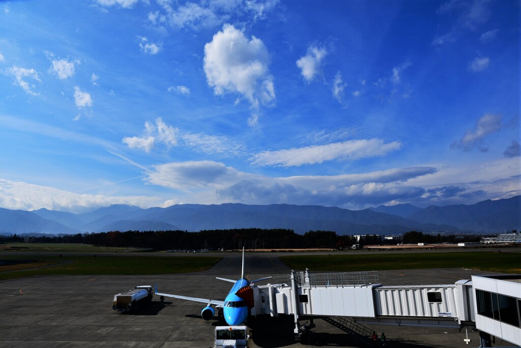 ライトブルーの空に