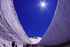 天空へ～Huge Valley of Snow in Tateyama～