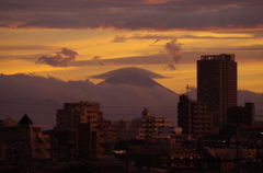富士に傘雲