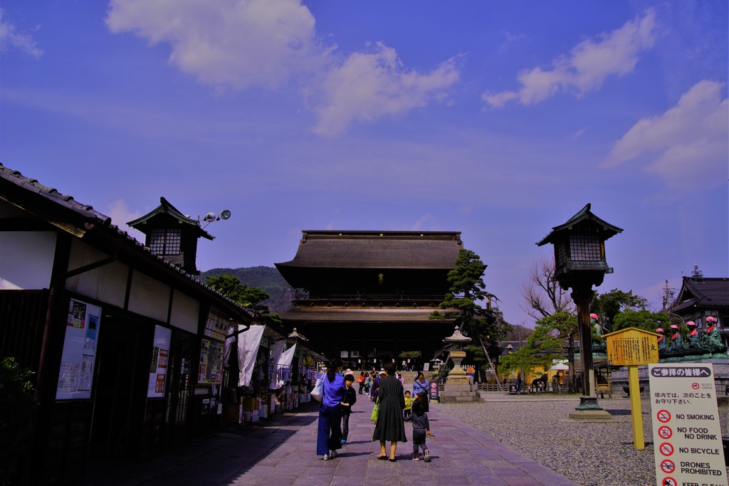 碧空に惹かれて善光寺参り♬*.+