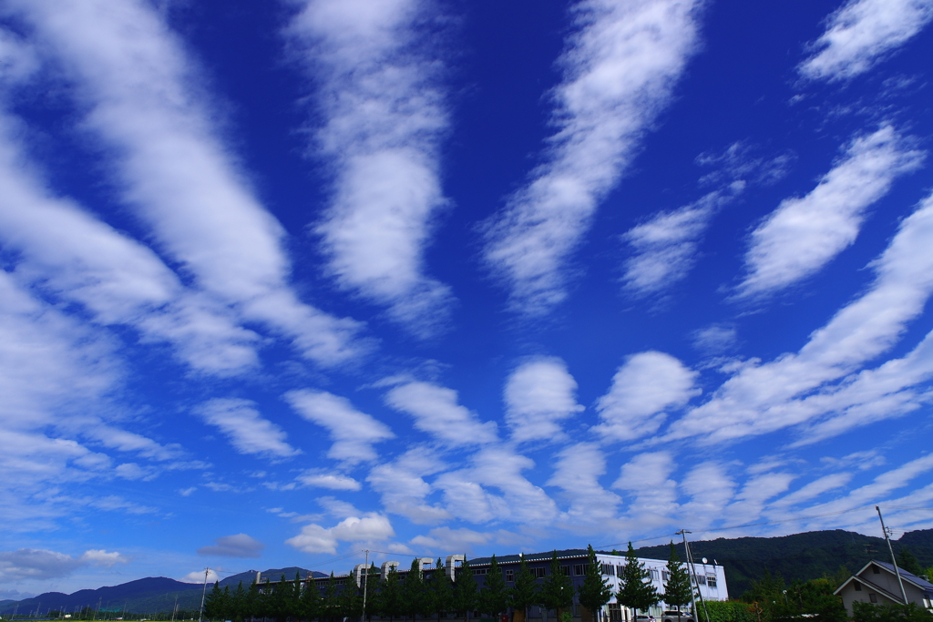 しずくblueの碧空アート・素敵な秋晴れ
