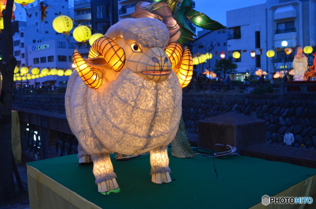 羊のオブジェ。