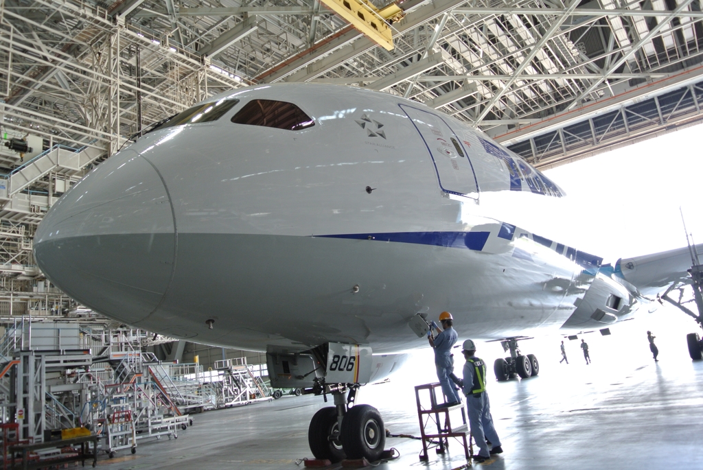 ７８７