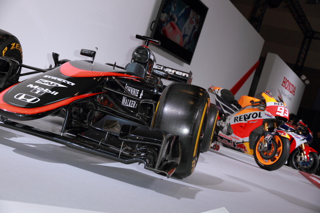 2&4 HONDA Racing Lineup.