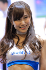 チラッ
