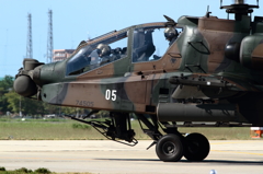 AH-64D Apache Longbow ①