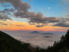 夕景(富士と月)　