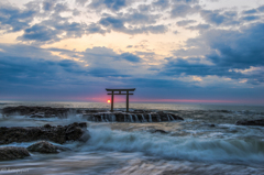 神磯の鳥居