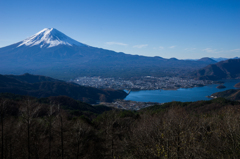 晩秋の富士を望む（三つ峠付近から）