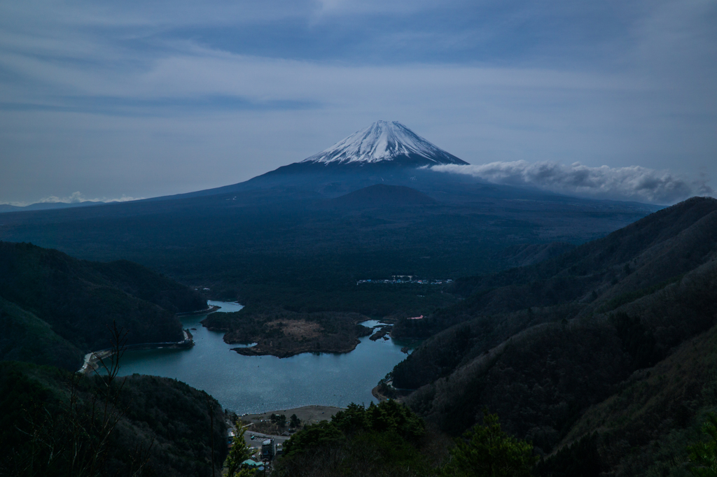 富士と精進湖