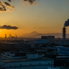 川崎の街と夕陽の富士山