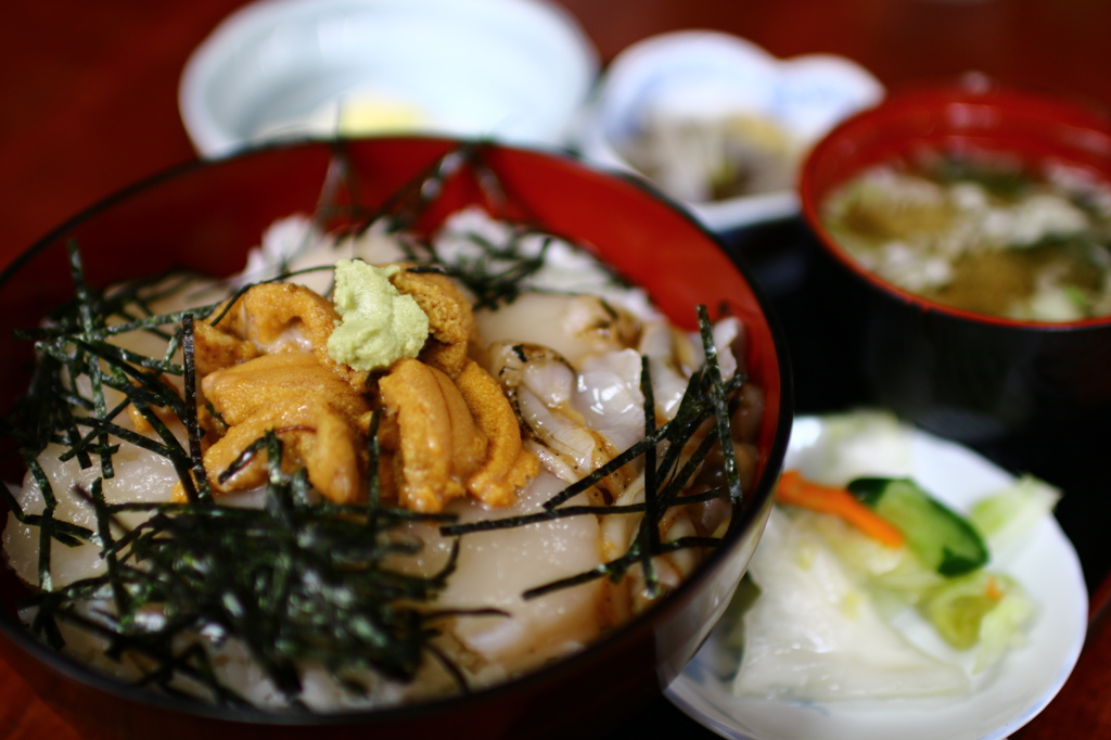 ウニ・ホタテ丼