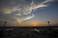 夕暮れの空港