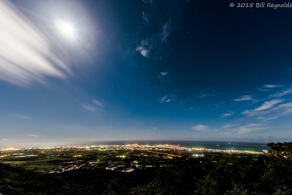 石垣の夜