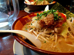 ホルモンラーメン