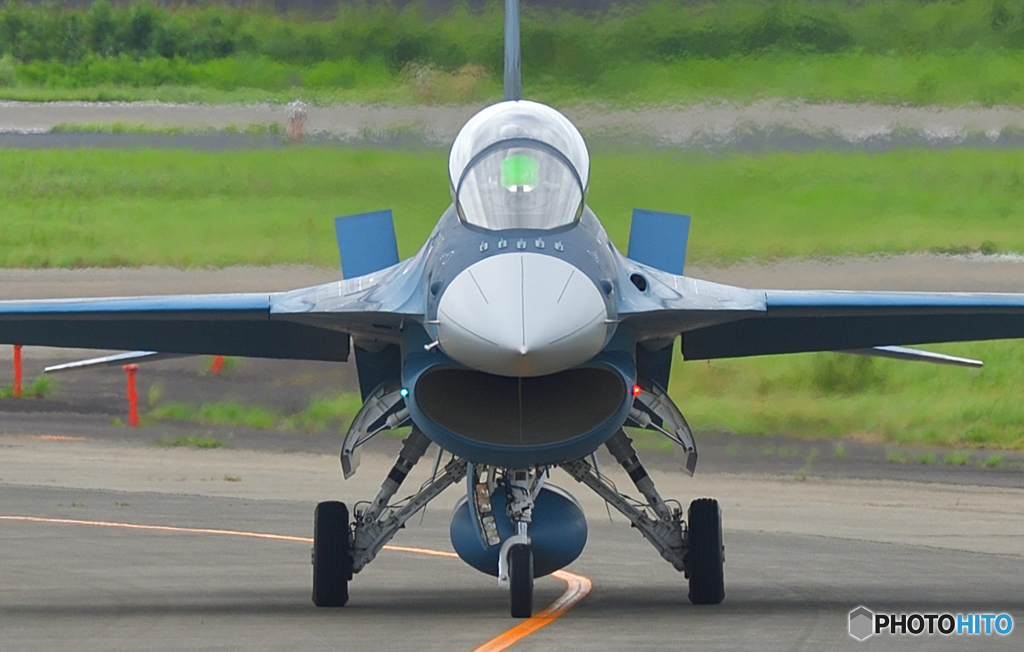 お！ 真正面