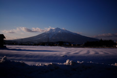 冬の岩木山