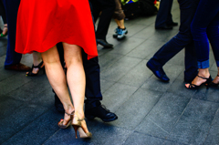 #039_London-red_skirt_dance_with_black-