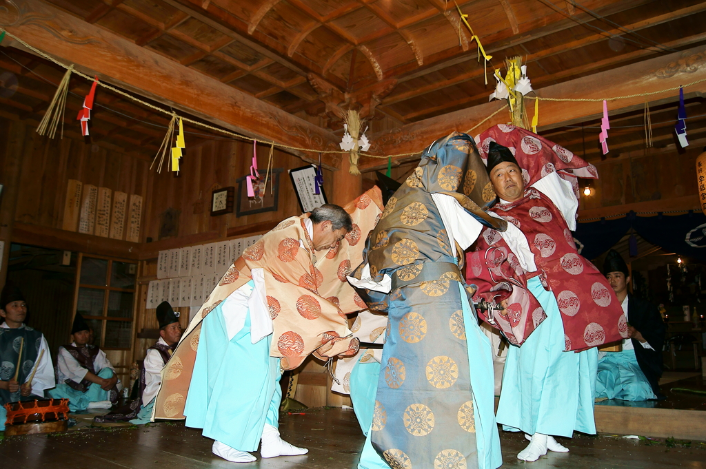 津野山古式神楽～白皇神社　四天の舞