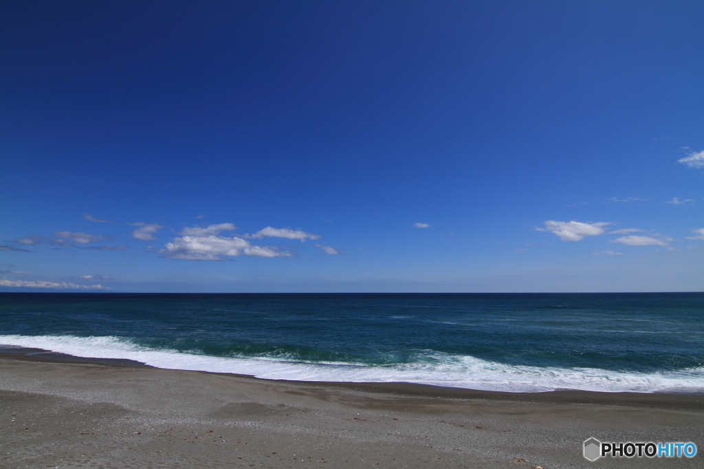 青い空と青い海