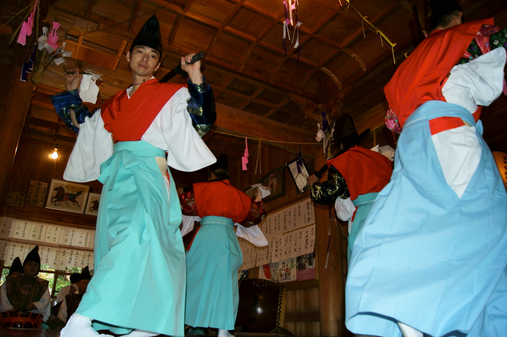 津野山古式神楽～白皇神社　悪魔祓