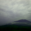 雨 のち 岩手山。