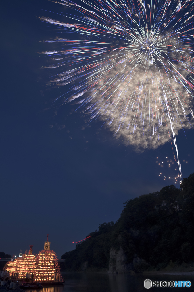 水祭りの花火