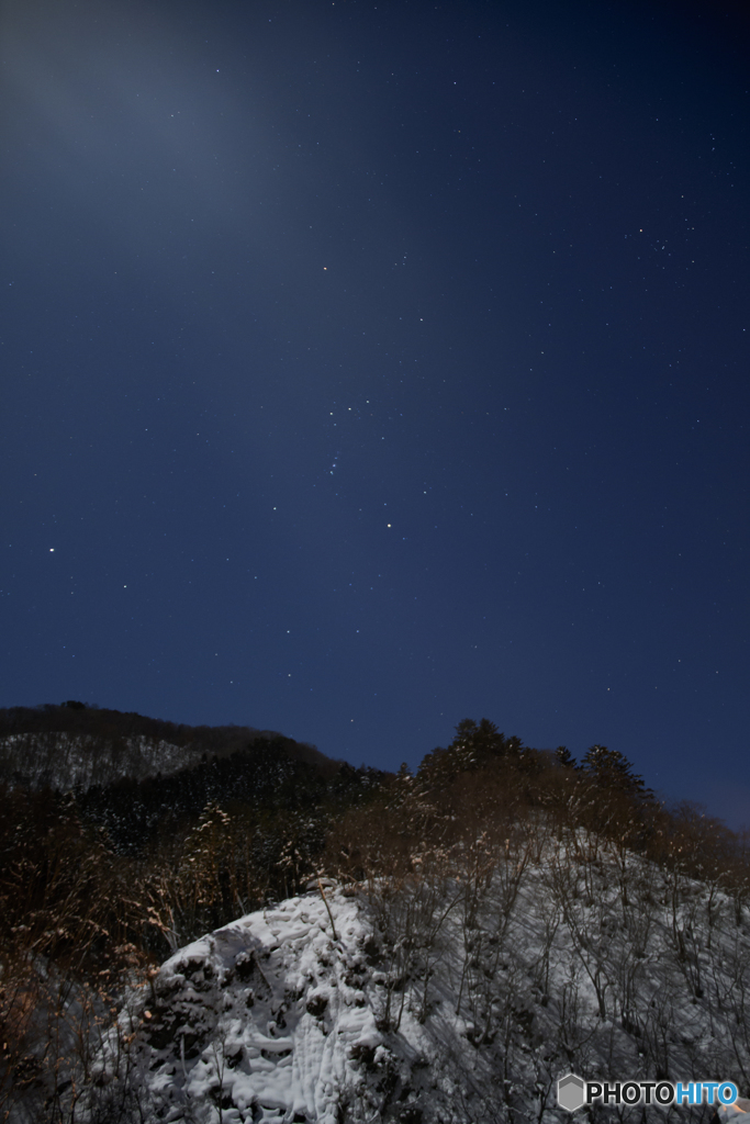 星煌めく雪山