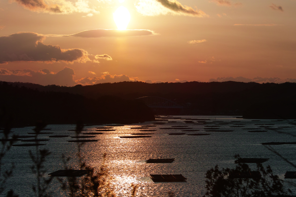 虫明夕景