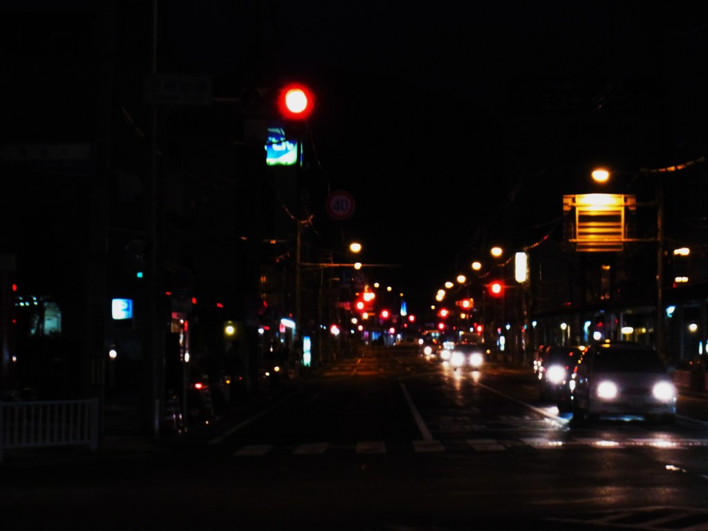 夜の市街地
