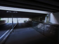 高架下
