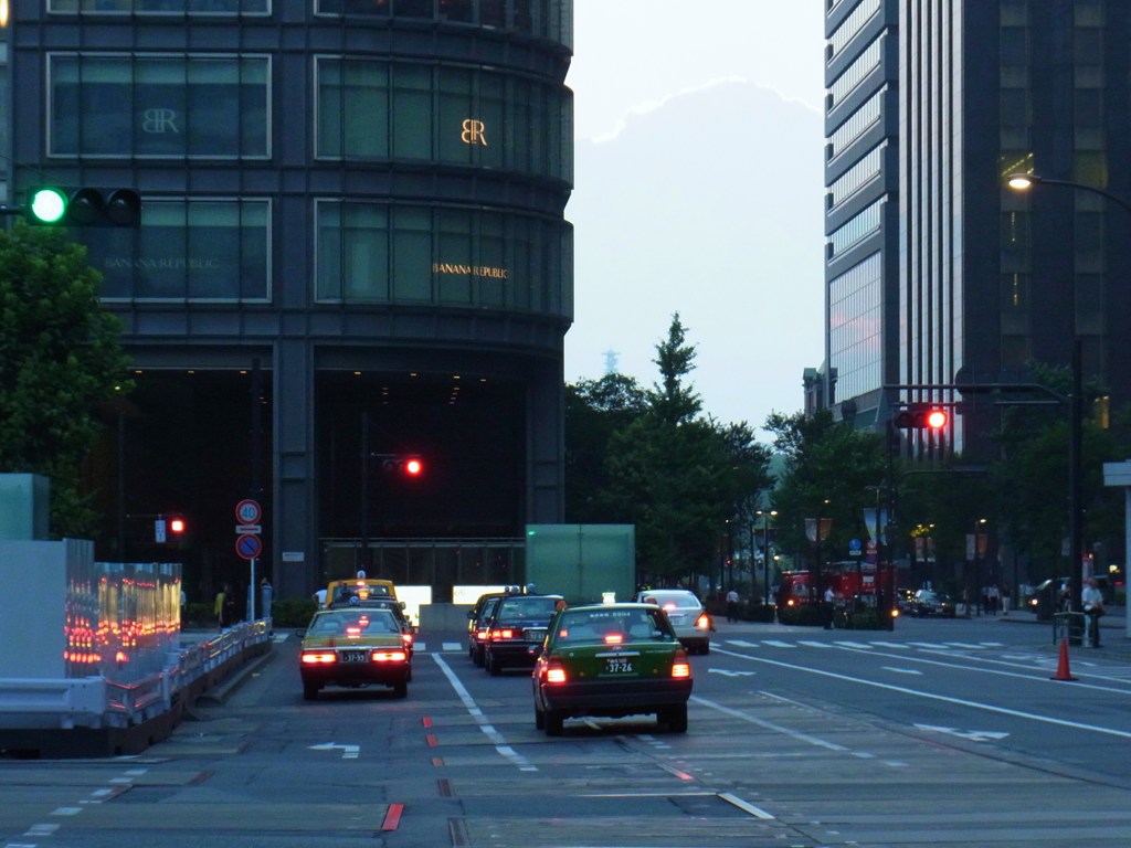 東京駅前