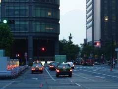 東京駅前