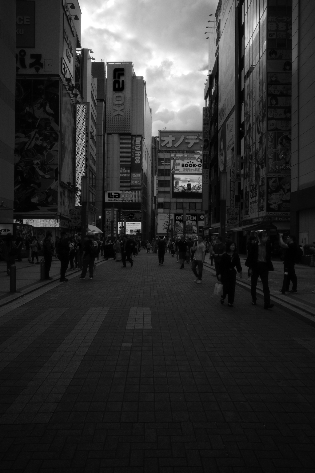 秋葉原昼景