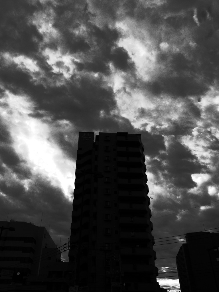 雲行き-ハイコントラスト