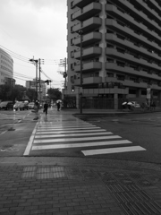 雨の交差点