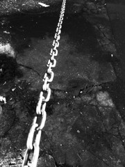日常の鎖