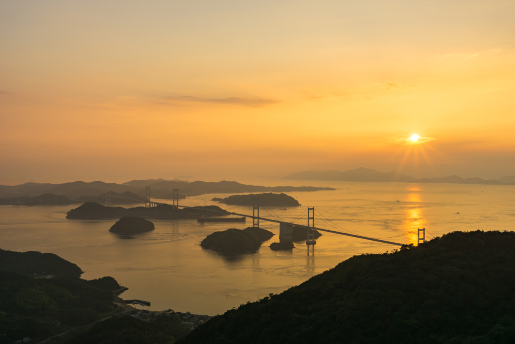来島海峡の夕焼け
